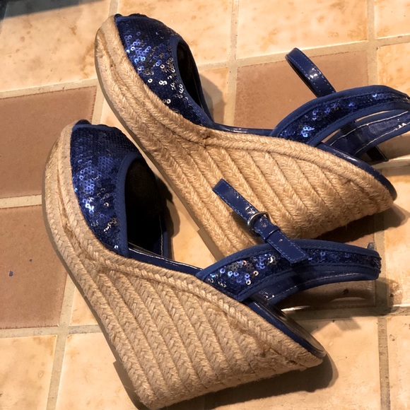 Women’s Guess Blue Sequin Espadrille Wedge Heels - Picture 3 of 8